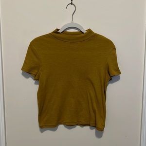 American Eagle mock neck crop tshirt